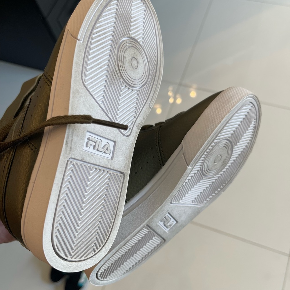 Fila - Picture 3 of 3
